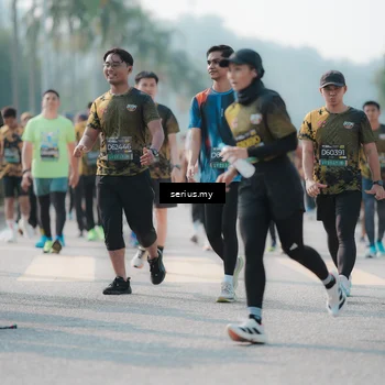 Runner Photo 6425684