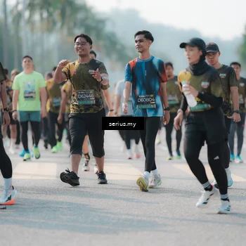 Runner Photo 6425692