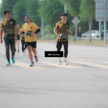 Runner Photo 6425710