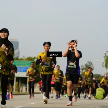 Runner Photo 6425720