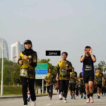 Runner Photo 6425723