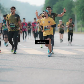 Runner Photo 6425733