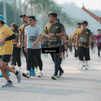 Runner Photo 6425749