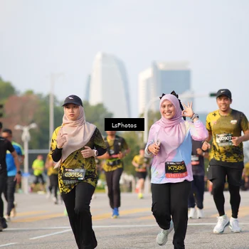 Runner Photo 6425763
