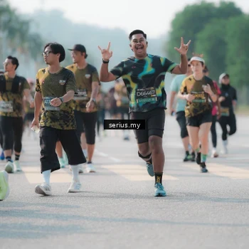 Runner Photo 6425772