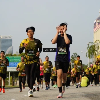 Runner Photo 6425773