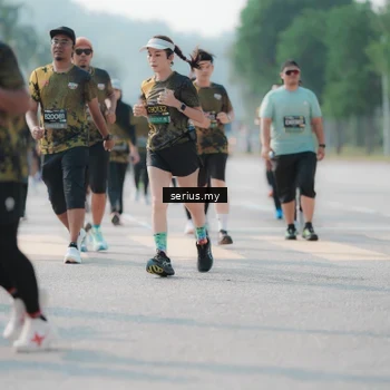 Runner Photo 6425795