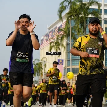Runner Photo 6425796