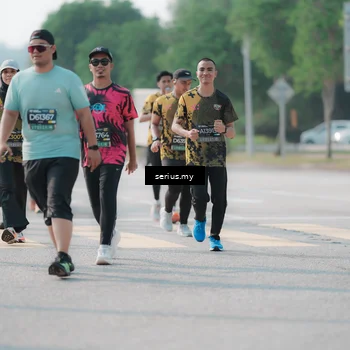 Runner Photo 6425880