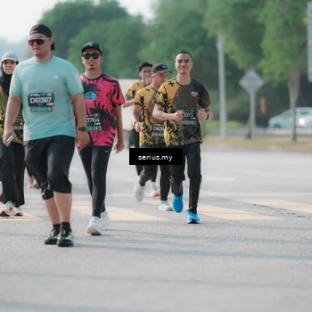 Runner Photo 6425881