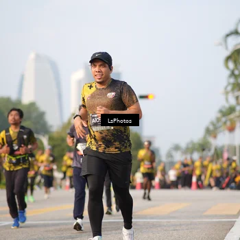 Runner Photo 6426002