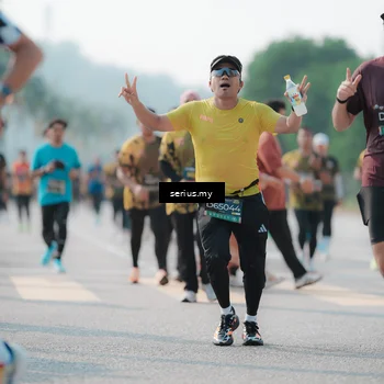 Runner Photo 6426004