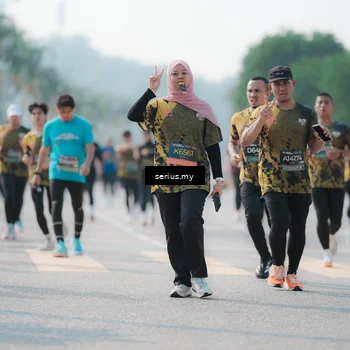 Runner Photo 6426011