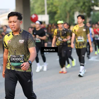 Runner Photo 6426012