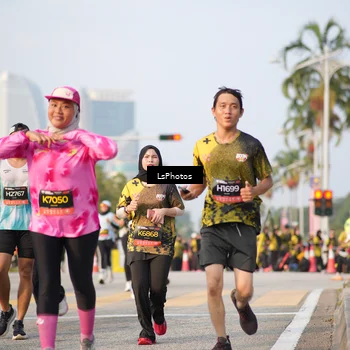 Runner Photo 6426018