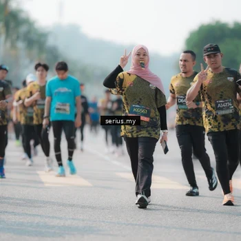 Runner Photo 6426020