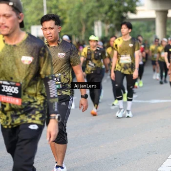 Runner Photo 6426023
