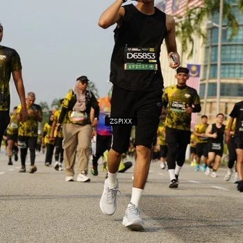 Runner Photo 6426026