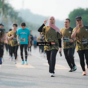 Runner Photo 6426027