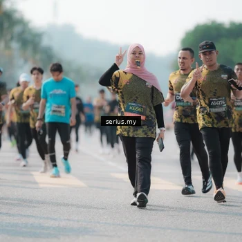 Runner Photo 6426032
