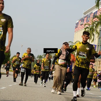 Runner Photo 6426052
