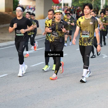 Runner Photo 6426060