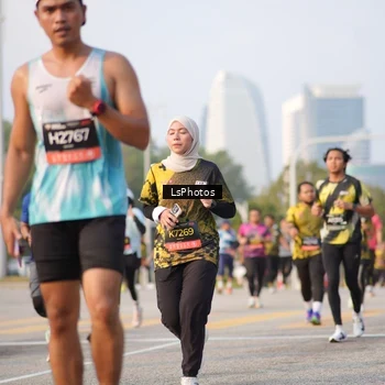 Runner Photo 6426065