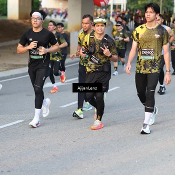 Runner Photo 6426075