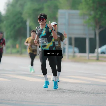 Runner Photo 6426086