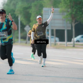 Runner Photo 6426091