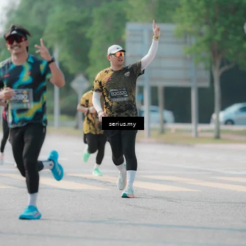Runner Photo 6426092