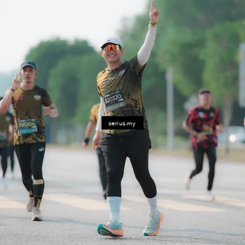 Runner Photo 6426103
