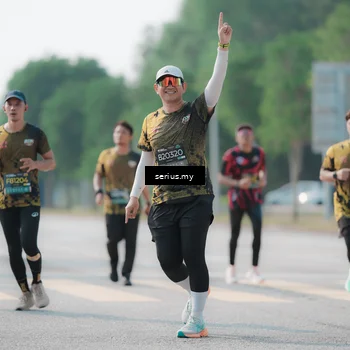 Runner Photo 6426104