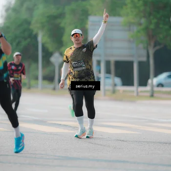 Runner Photo 6426113