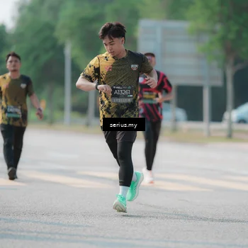 Runner Photo 6426122