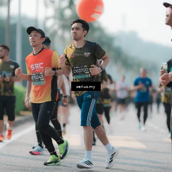 Runner Photo 6426176