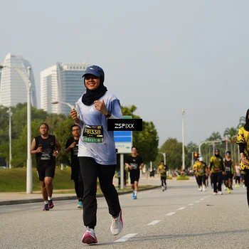 Runner Photo 6426190
