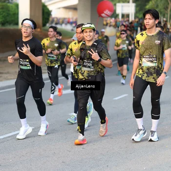 Runner Photo 6426191