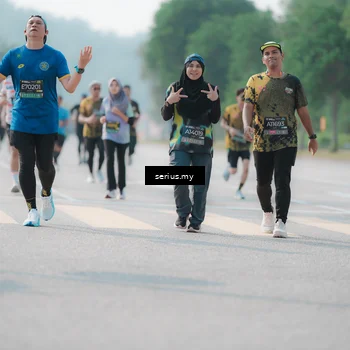 Runner Photo 6426243