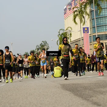 Runner Photo 6426268