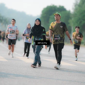 Runner Photo 6426272