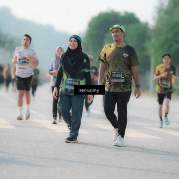 Runner Photo 6426284