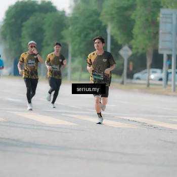 Runner Photo 6426292