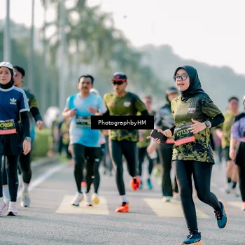 Runner Photo 6426303