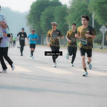 Runner Photo 6426304