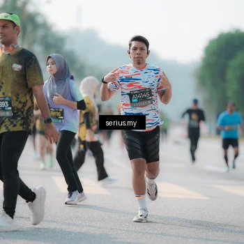 Runner Photo 6426309