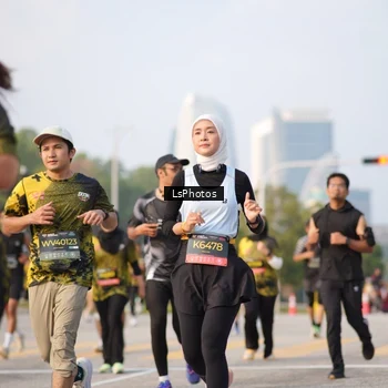 Runner Photo 6426317