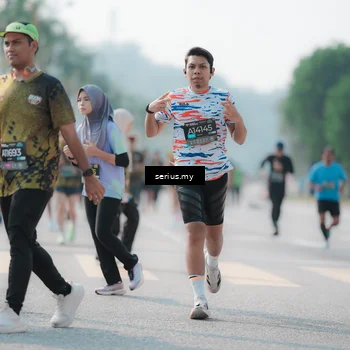 Runner Photo 6426329