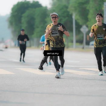 Runner Photo 6426339