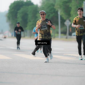 Runner Photo 6426344